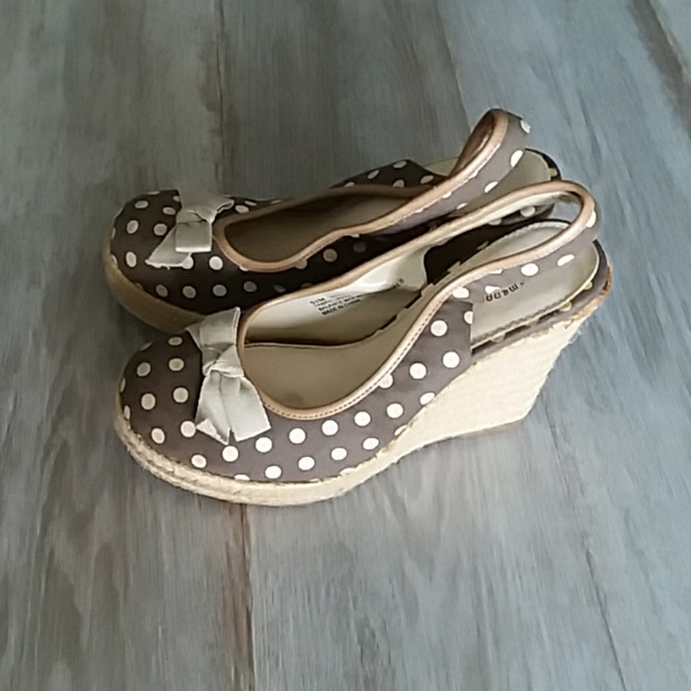 Brown and cream polka dotted wedge shoes